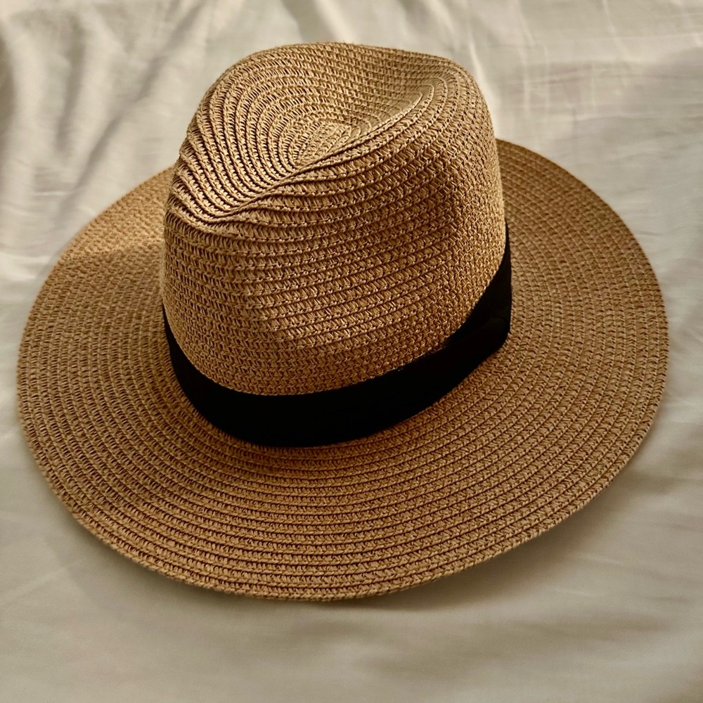 Straw Fedora Hat with Black Band - Tan